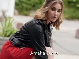 Amalia_Davis