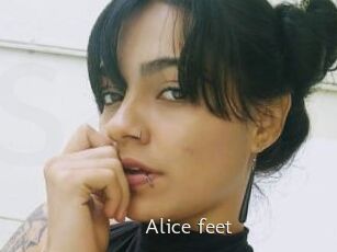 Alice_feet