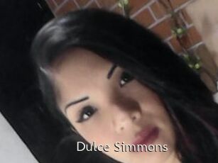 Dulce_Simmons