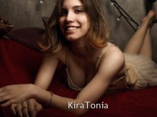 KiraTonia