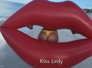 Kiss_Ledy