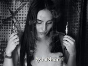 KylieNaomi
