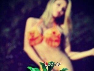 Leonie