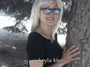 Leyla_kiss