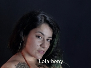 Lola_bony