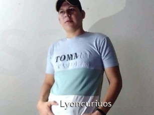 Lyoncuriuos