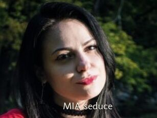 MIA_seduce