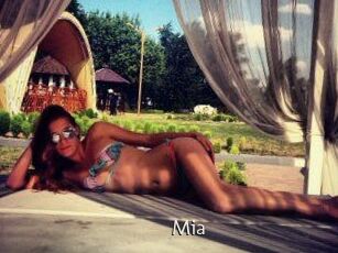 Mia