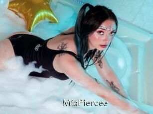 MiaPiercee