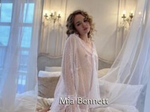 Mia_Bennett
