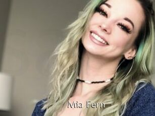 Mia_Fern