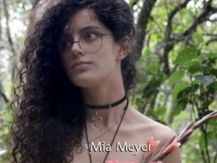 Mia_Meyer