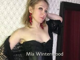 Mia_Wintermood