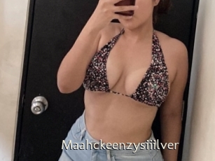Maahckeenzysiiilver