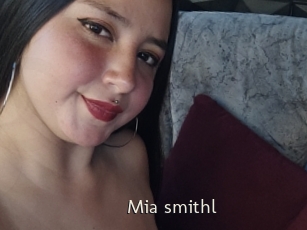 Mia_smithl