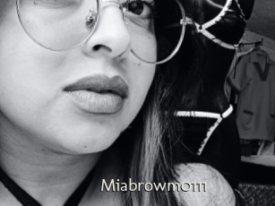 Miabrowm0111