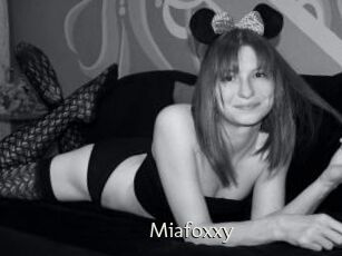 Miafoxxy