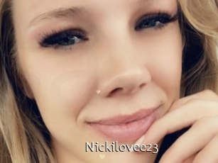 Nickilovee23