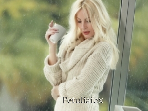 Petuliafox