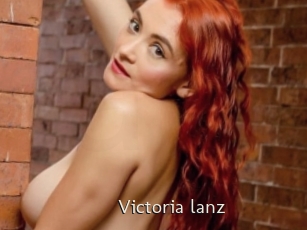 Victoria_lanz